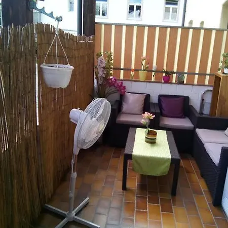 2-Zi Whg, Ruhig+Zentral, Neu Renov.+Eingerichtet *